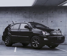 Load image into Gallery viewer, GCD 1:64 2003 Black HARRIER SUV Sports Model Diecast Metal Car New
