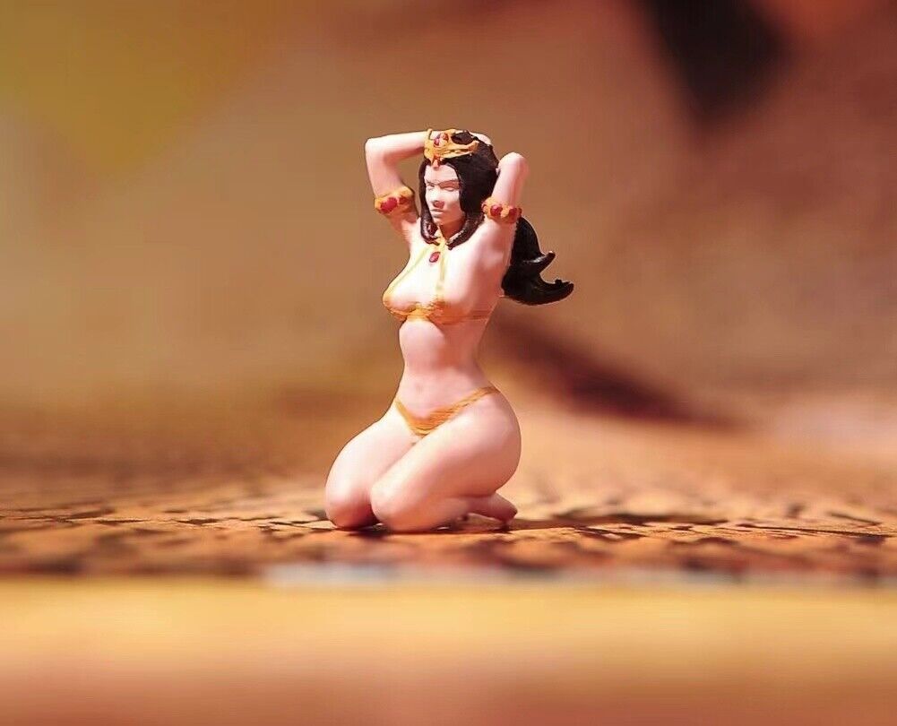 1:64 Painted Figure Model Miniature Resin Diorama Sand Bikini Princess Lady Girl Collection