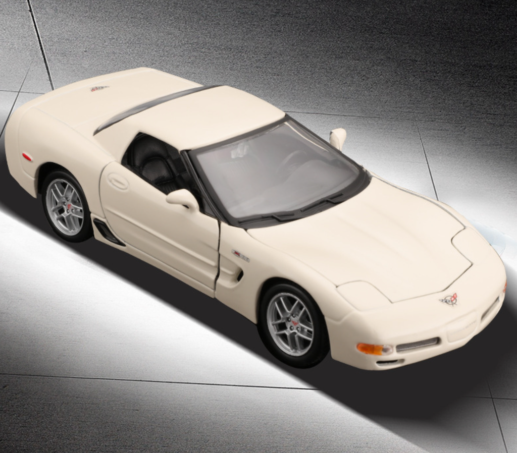 Maisto 1:24 White Corvette Z06 Coupe Racing Sports Model Diecast Metal Car New Collection