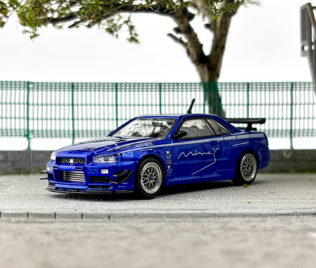 Inno 1:64 Blue Skyline GTR R34 V-Spec Mines Sports Model Diecast Metal Car New Collection