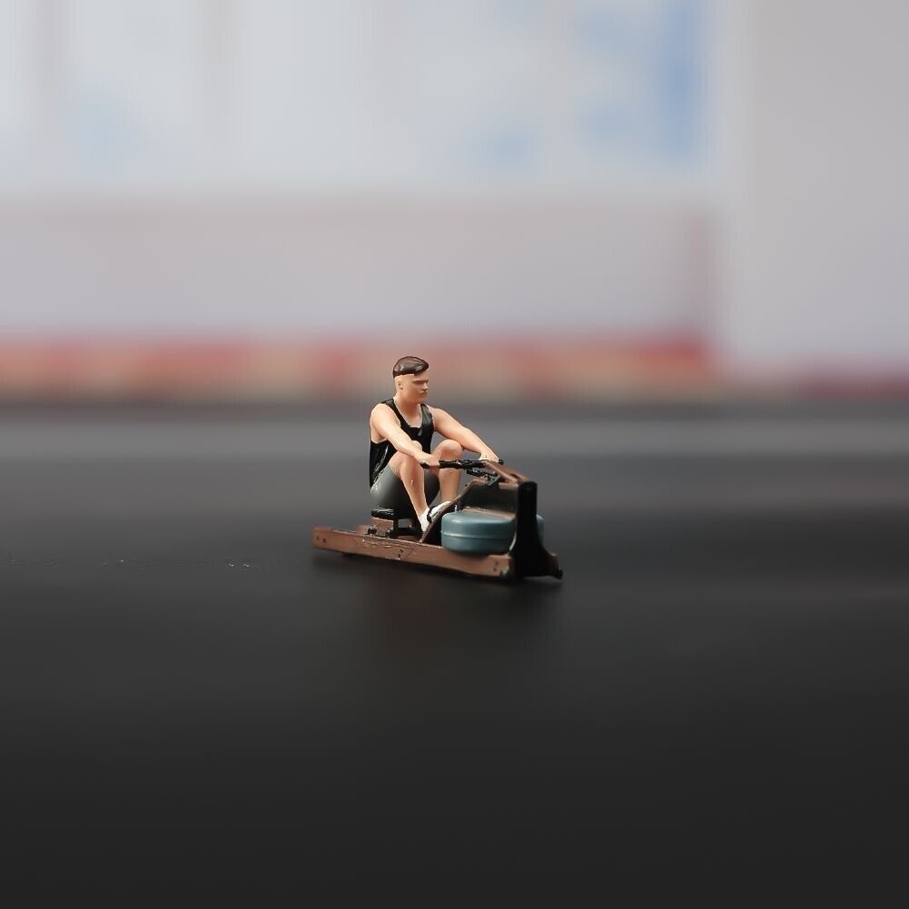 1:64 Painted Figure Model Miniature Resin Diorama Sand Gym Rowing Machine Man New