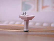 Load image into Gallery viewer, 1:64 Painted Figure Model Miniature Resin Diorama Sand Furniture Fan Bed Basin
