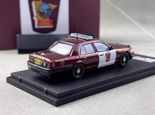Load image into Gallery viewer, Rollin 1:64 Minnesota MNPD Police CV CROWN VICTORIA Model Diecast Metal Car
