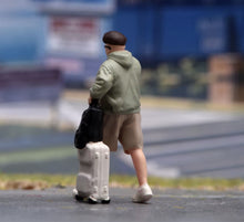 Load image into Gallery viewer, 1:64 Painted Figure Model Miniature Resin Sand Diorama Man Suitcase Passenger
