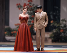 Load image into Gallery viewer, 1:24 Painted Figure Model Miniature Resin Diorama Formal Dress Couple Wedding
