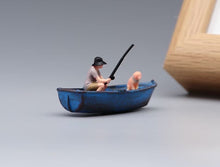 Load image into Gallery viewer, 1:64 Painted Figure Model Miniature Resin Diorama Sand Boat Fisher Pet Dog Boy

