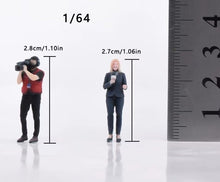 Load image into Gallery viewer, 1:64 Painted Figure Model Miniature Resin Diorama street interview Host Camera
