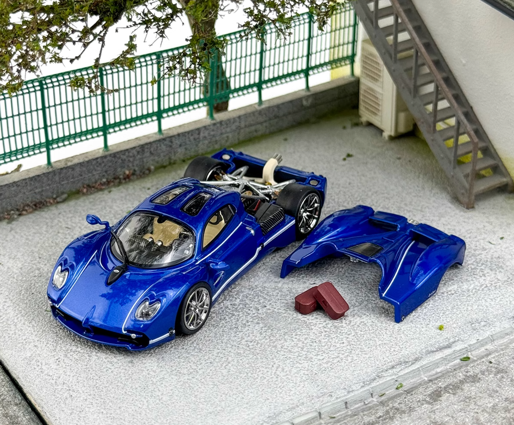 CM 1:64 Blue Utopia Super Racing Sports Model Diecast Metal Car New Collection