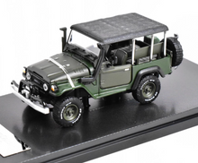 Load image into Gallery viewer, RM 1:64 Green Land Cruiser FJ40 J40 LC40 Pickup Model Diecast Metal Car New
