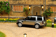 Load image into Gallery viewer, WHELART 1:64 Silver 2014 Discovery 4 Sport SUV ORV Model Diecast Metal Car New Collection

