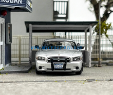 Load image into Gallery viewer, Rollin 1:64 2008 Silver Charger Police Muscle Model Diecast Metal Car New Collection
