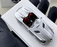 Load image into Gallery viewer, Nameless 1:64 APA Silver SLR Stirling Moss Sports Model Diecast Resin Car New Collection

