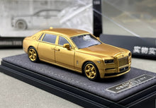 Load image into Gallery viewer, Banana 1:64 APA Gold Phantom VIII Centenary Luxury Model Diecast Metal Car New Collection
