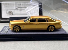 Load image into Gallery viewer, Banana 1:64 APA Gold Phantom VIII Centenary Luxury Model Diecast Metal Car New Collection
