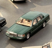 Load image into Gallery viewer, MK 1:64 Green 1992 Town Car Cartier Sedan Model Diecast Metal Car Box New Collection

