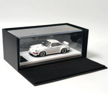 Load image into Gallery viewer, Zincit 1:43 White Singer DLS Classic Sports Model Diecast Metal Car Box New Collection
