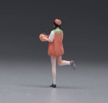 Load image into Gallery viewer, 1:64 Painted Figure Model Miniature Resin Diorama Pumpkin Girl Woman B
