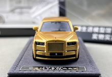 Load image into Gallery viewer, Banana 1:64 APA Gold Phantom VIII Centenary Luxury Model Diecast Metal Car New Collection
