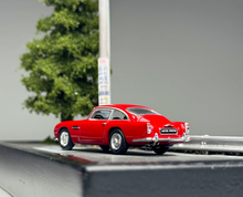 Load image into Gallery viewer, Minigt 1:64 Red Martin DB5 Classic Sports Model Diecast Metal Car Box New Collection
