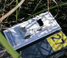 Load image into Gallery viewer, GFCC 1:64 1930 White SSK Prince Classic Sports Model Diecast Metal Car Box New Collection
