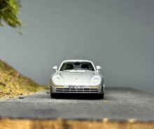 Load image into Gallery viewer, Tarmac 1:64 Silver 959 Classic Sports Model Diecast Metal Car Box New Collection
