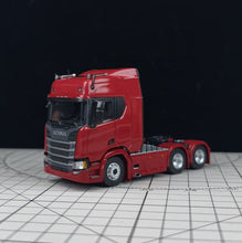 Load image into Gallery viewer, Masdi 1:64 Red Scania R450 Truck Tractor Sport Model Diecast Metal Car Box New Collection

