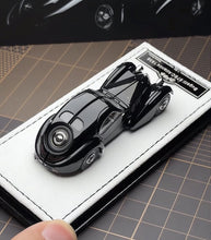 Load image into Gallery viewer, GFCC 1:64 APA 1938 57SC Atlantic RL Classic Model Diecast Metal Car Box New Collection
