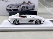 Load image into Gallery viewer, Nameless 1:64 APA White SLR Stirling Moss Sports Model Diecast Resin Car New Collection
