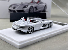 Load image into Gallery viewer, Nameless 1:64 APA Silver SLR Stirling Moss Sports Model Diecast Resin Car New Collection
