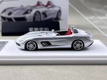 Load image into Gallery viewer, Nameless 1:64 APA Silver SLR Stirling Moss Sports Model Diecast Resin Car New Collection
