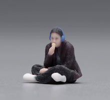 Load image into Gallery viewer, 1:64 Painted Figure Model Miniature Resin Diorama Headset Girl Eating Ice cream
