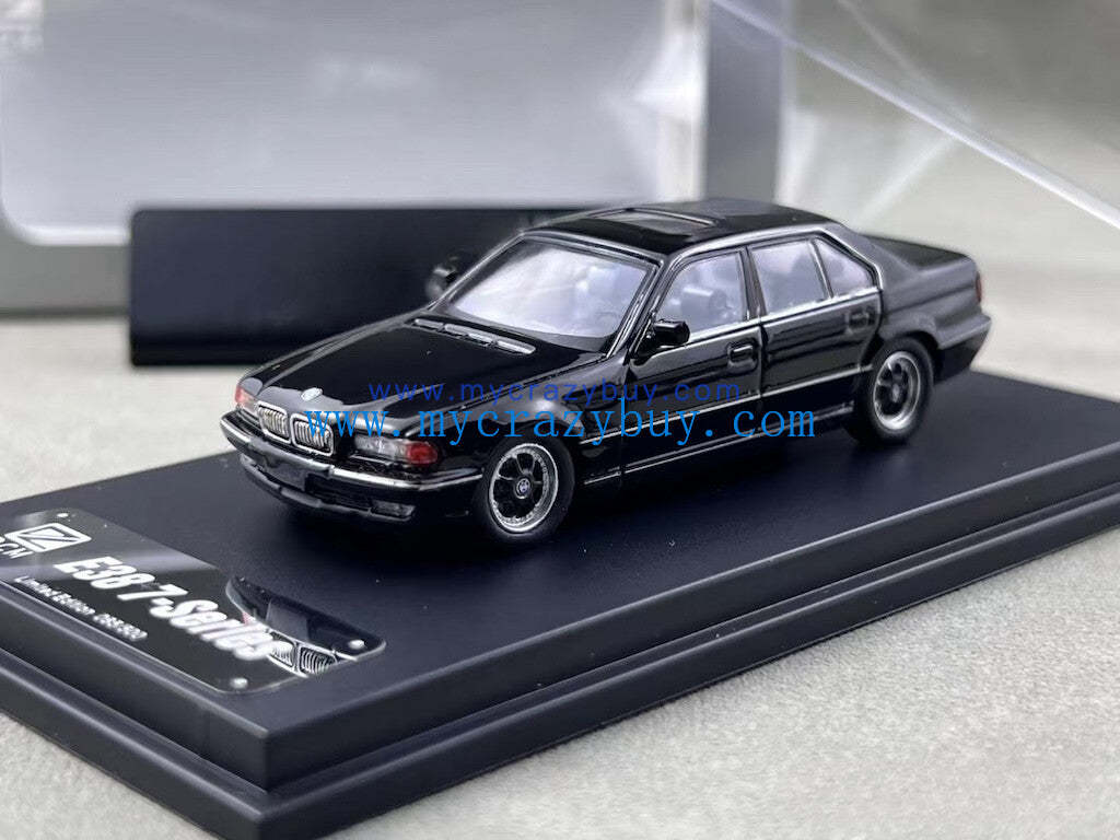 DCM 1:64 Black E38 740iL Luxury Sedan Sports Model Diecast Metal Car New Collection