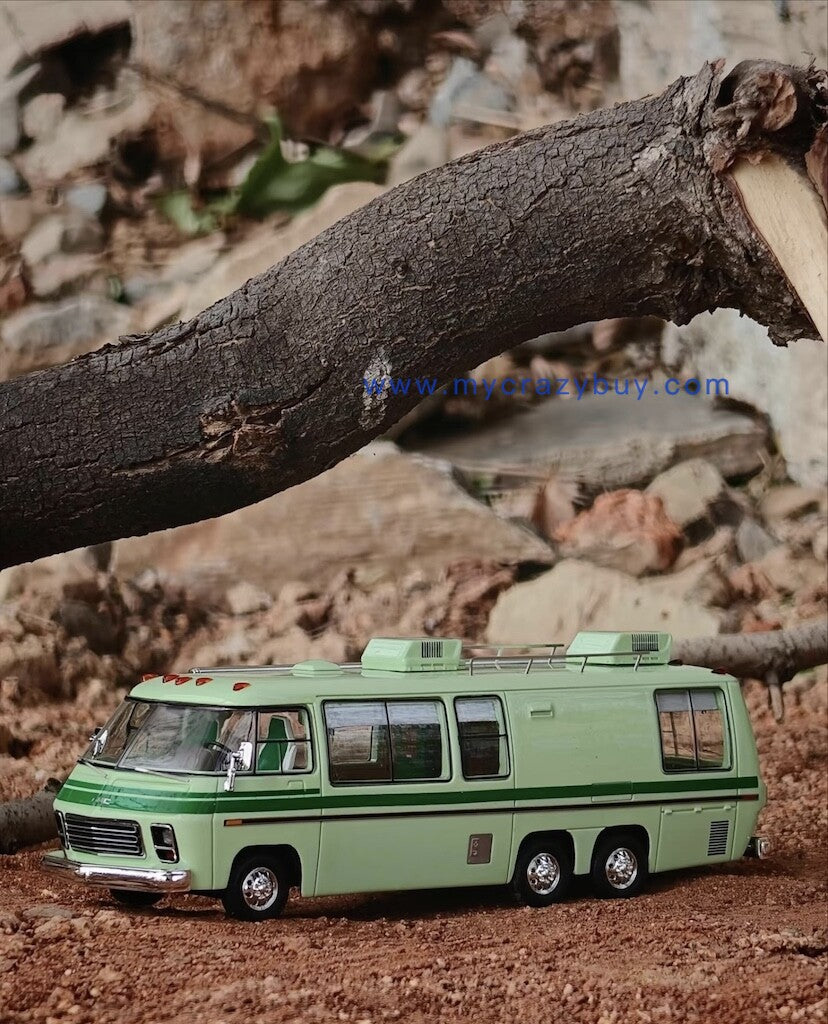MK 1:64 Green HEC GMC Motor Home Road Trip RV Van Model Diecast Resin Car New Collection