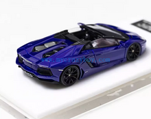 Load image into Gallery viewer, CL 1:64 Blue LP700-4 Aventador Roadster Sports Model Diecast Resin Car New Collection
