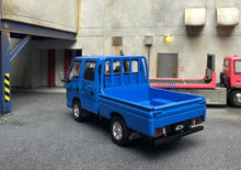 Load image into Gallery viewer, Model1 1:64 Blue JDM Isuzu ELF Double Cabin Truck Model Metal Diecast Car New Collection
