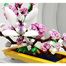 Load image into Gallery viewer, 600PCS MOC Everlasting Lilac Flower Floral With Vase Model Toy Building Block Brick Gift Kids DIY Compatible Lego Display
