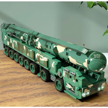 Load image into Gallery viewer, 498PCS Military WW2 DF-41 CSS-X-10 Intercontinental Missile Truck Figure Model Toy Building Block Brick Gift Kids DIY Compatible Lego
