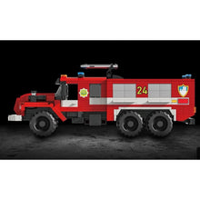 Load image into Gallery viewer, 526PCS MOC Technic Speed Vintage 4320 6x6 Fire Truck Engine Model Toy Building Block Brick Gift Kids DIY Set New Compatible Lego
