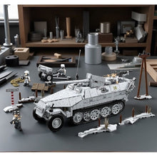 Load image into Gallery viewer, 1123PCS MOC Military SD.KFZ.251/22 PAKWAGEN Half Track Armored Vehicle Figure Model Toy Building Block Brick Gift Kids DIY Set New 1:28
