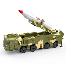 Load image into Gallery viewer, 714PCS Military WW2 DF-11 CSS-7 Ballistic Missile Truck Figure Model Toy Building Block Brick Gift Kids Compatible Lego
