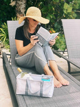 Load image into Gallery viewer, Thirty one Tiny Utility Tote Picnic Beach Storage Oranizer Basket Desert Dash 31
