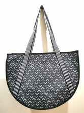 Load image into Gallery viewer, Thirty One Round Utility Tote Shoulder Mummy bag 31 Gift in Tip Top Chevron
