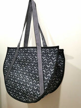 Load image into Gallery viewer, Thirty One Round Utility Tote Shoulder Mummy bag 31 Gift in Tip Top Chevron
