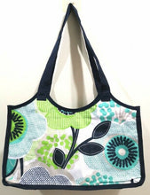 Load image into Gallery viewer, Thirty One Organizing Utility Keep it Tote Cosmetic Bag 31 gift Fabulous Floral
