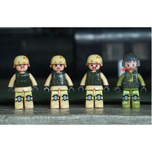 Load image into Gallery viewer, 692PCS Military WW2 UH-60 Utility Helicopter S-70A Black Hawk Figure Model Toy Building Block Brick Gift Kids Compatible Lego
