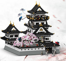 Load image into Gallery viewer, 4148PCS MOC Kumamoto Castle Japan Building Blocks Bricks Educational Toy Model Figures Fully
