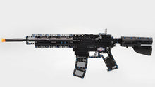 Load image into Gallery viewer, 621PCS Military M4A1 Assault Rifle Scar Gun Building Blocks Bricks Model Educational Toy Fully

