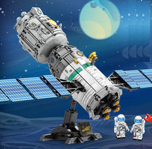 Load image into Gallery viewer, 804PCS NASA Space Ship Station Flight Building Blocks Figure Educational Toy Model Set Fully
