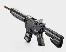 Load image into Gallery viewer, 621PCS Military M4A1 Assault Rifle Scar Gun Building Blocks Bricks Model Educational Toy Fully

