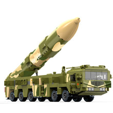 Load image into Gallery viewer, 986PCS Military WW2 DF-21 Medium Range Ballistic Missile Truck Figure Model Toy Building Block Brick Gift Kids Compatible Lego
